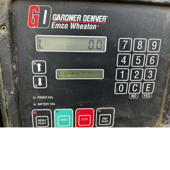 2006 VOLVO FM-300 in Tank Rigid Vehicles
