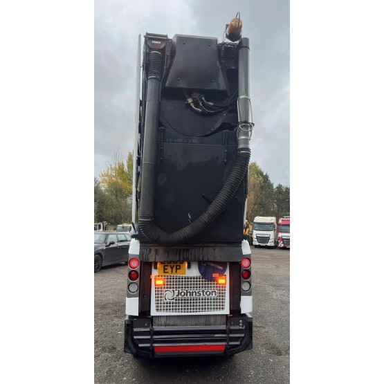 2020 JOHNSTON CX202 ROAD SWEEPER in Compact Sweepers
