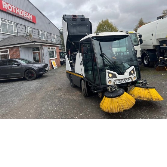 2020 JOHNSTON CX202 ROAD SWEEPER in Compact Sweepers