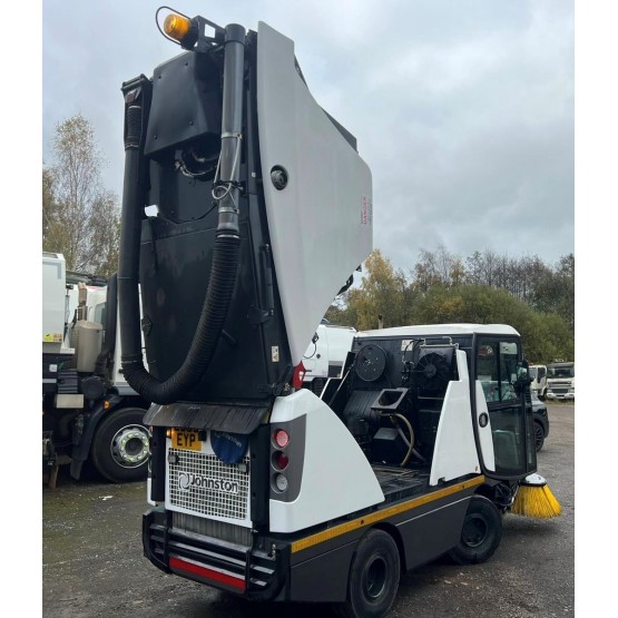 2020 JOHNSTON CX202 ROAD SWEEPER in Compact Sweepers