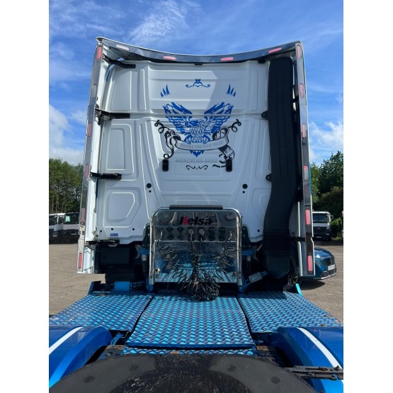 2015 MERCEDES ACTROS 2548 in 6x2 Tractor Units