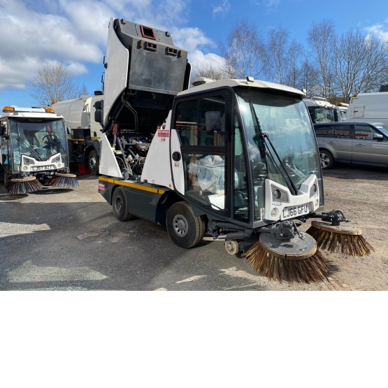 2017 JOHNSTON C201 ROAD SWEEPER in Compact Sweepers