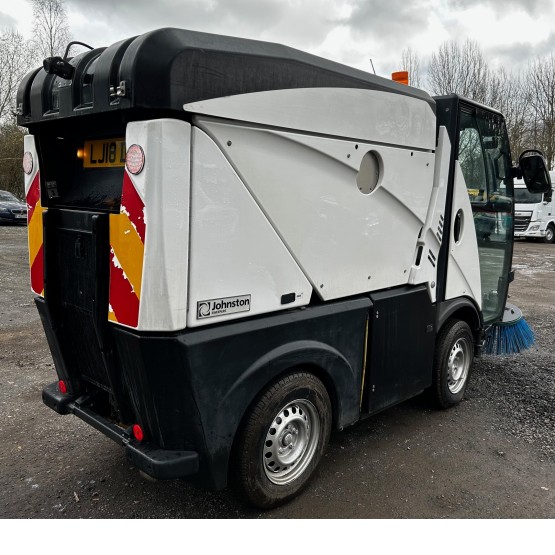 2018 JOHNSTON C101 ROAD SWEEPER in Compact Sweepers