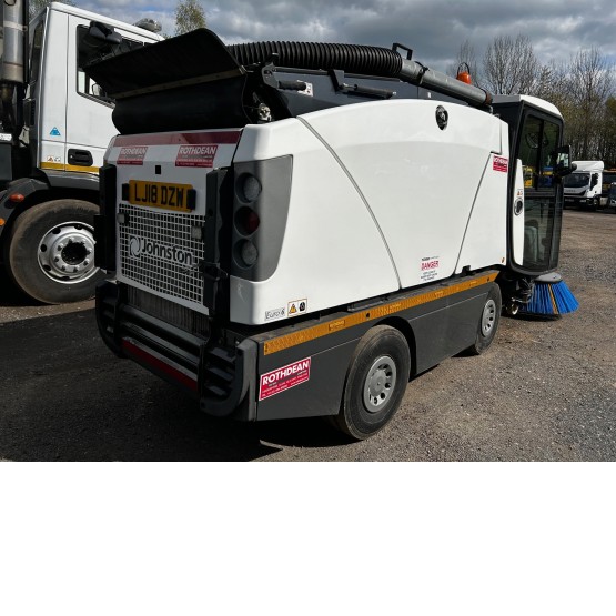 2018 JOHNSTON CX201 ROAD SWEEPER in Compact Sweepers