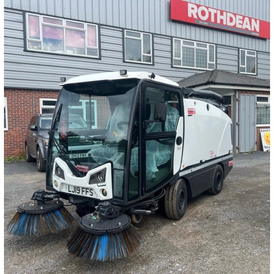 2019 JOHNSTON C202 ROAD SWEEPER in Compact Sweepers