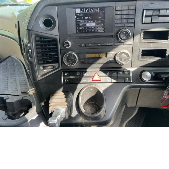 2015 MERCEDES ACTROS 2548 in 6x2 Tractor Units