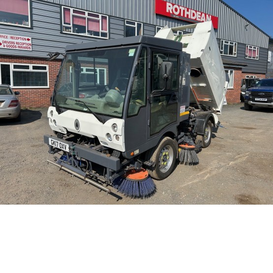 2017 SCARAB M25H ROAD SWEEPER in Compact Sweepers