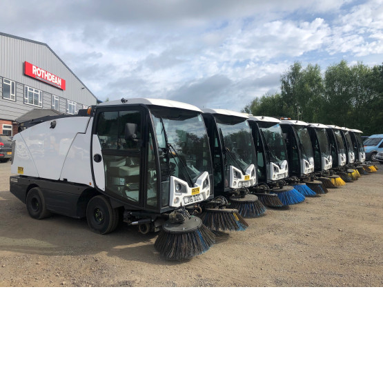 2014 JOHNSTON CX201 SWEEPER ROAD SWEEPER in Compact Sweepers