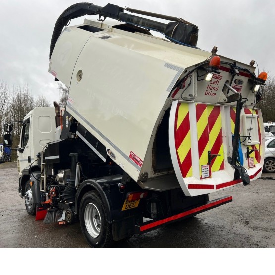 2014 DAF LF220 ROAD SWEEPER in Truck Mounted Sweepers