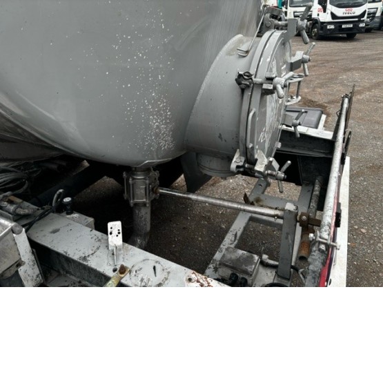 2002 MAGYAR TANKER in Food & Chemical Tankers Trailers