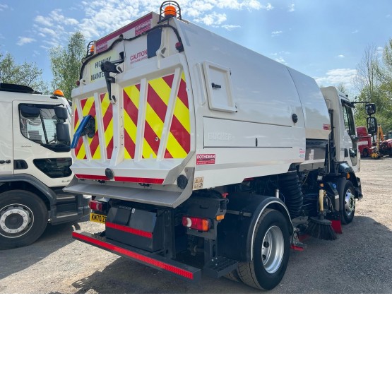 2021 VOLVO FL250 ROAD SWEEPER in Truck Mounted Sweepers