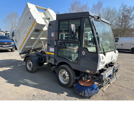 2017 SCARAB M25H ROAD SWEEPER in Compact Sweepers