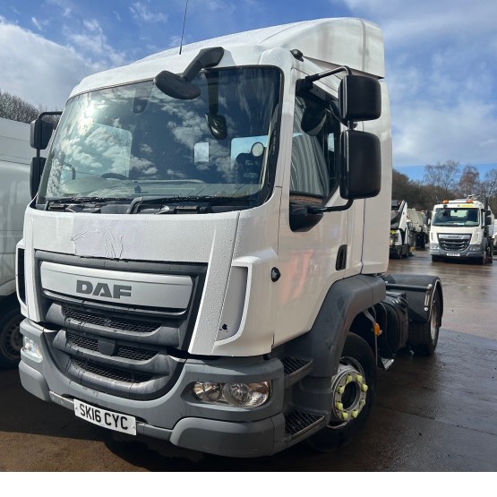 2016 DAF LF220 ROAD SWEEPER in 4x2 Tractor Units