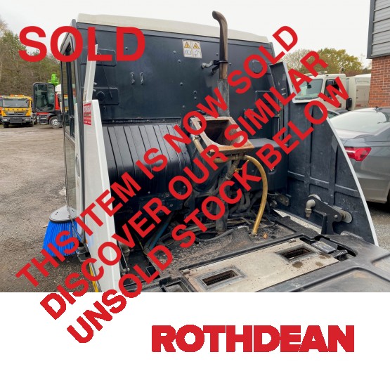2018 JOHNSTON CX201 ROAD SWEEPER in Compact Sweepers