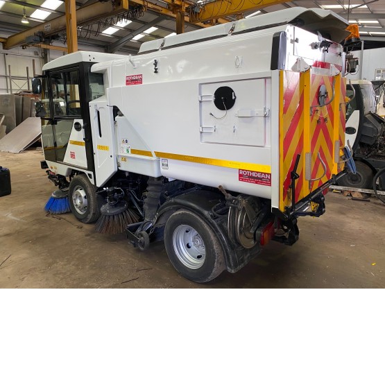 2010 SCARAB MINOR ROAD SWEEPER in Compact Sweepers