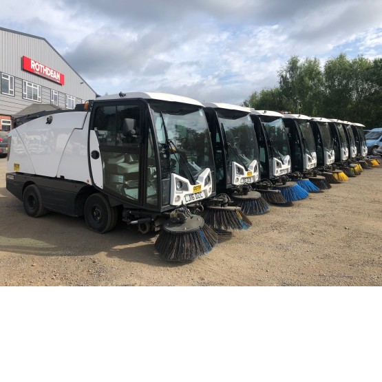 2014 JOHNSTON CX201 SWEEPER ROAD SWEEPER in Compact Sweepers