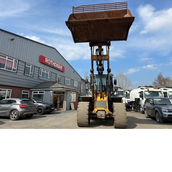 2015 LIEBHERR L550 in Loaders