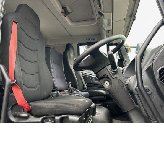2016 IVECO 120E in 4x2 Tractor Units