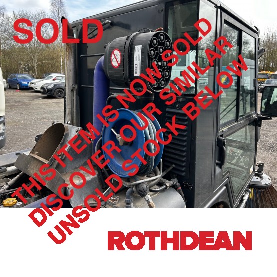 2015 SCHMIDT SWINGO 200+ ROAD SWEEPER in Compact Sweepers
