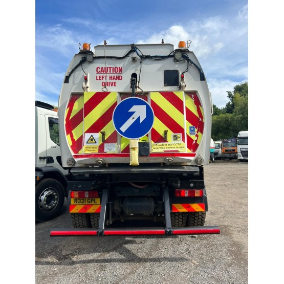 2012 VOLVO FM410 ROAD SWEEPER in Truck Mounted Sweepers