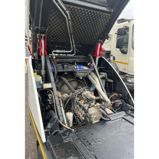 2020 JOHNSTON CX202 ROAD SWEEPER in Compact Sweepers