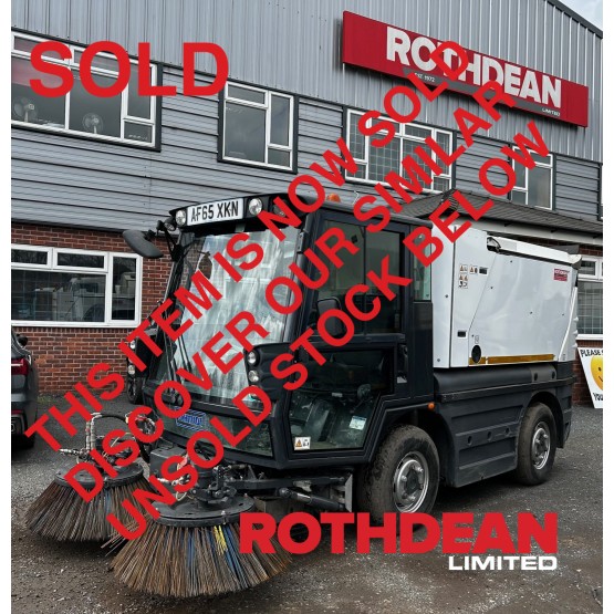 2015 SCHMIDT SWINGO 200+ ROAD SWEEPER in Compact Sweepers