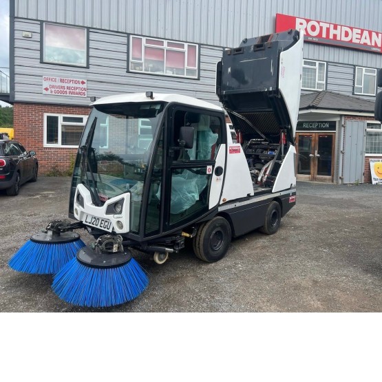 2020 JOHNSTON CX202 ROAD SWEEPER in Compact Sweepers