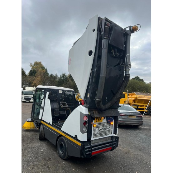 2020 JOHNSTON CX202 ROAD SWEEPER in Compact Sweepers