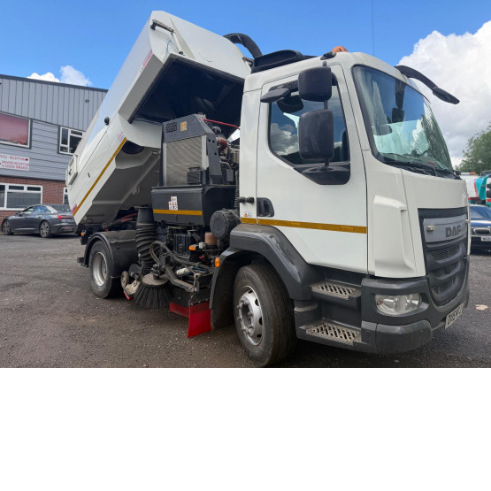 2015 DAF LF220 ROAD SWEEPER in Truck Mounted Sweepers