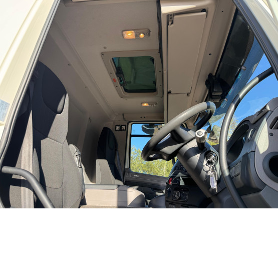 2021 DAF CF320 in Box Vans Rigid Vehicles