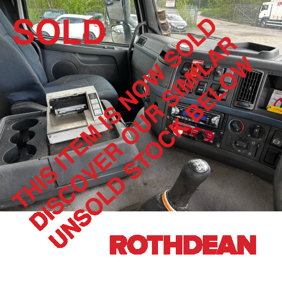 2006 VOLVO FM-300 in Tank Rigid Vehicles