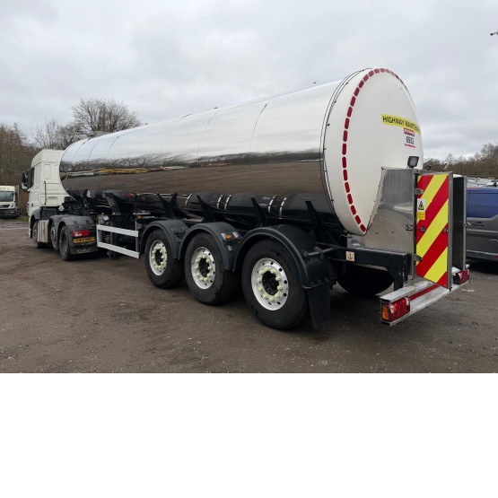 2009 CLAYTON Stainless Steel Milk Tanker in Food & Chemical Tankers Trailers