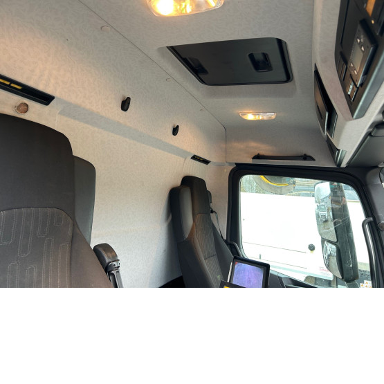 2017 Mercedes Arocs 1824 in Gritters