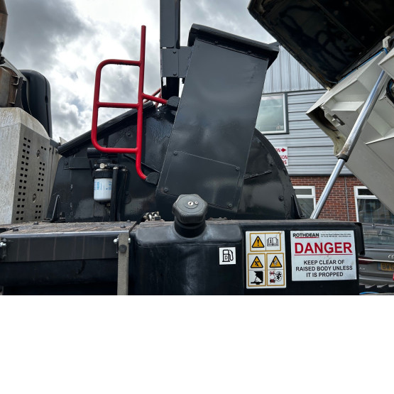 2015 DAF LF220 ROAD SWEEPER in Truck Mounted Sweepers