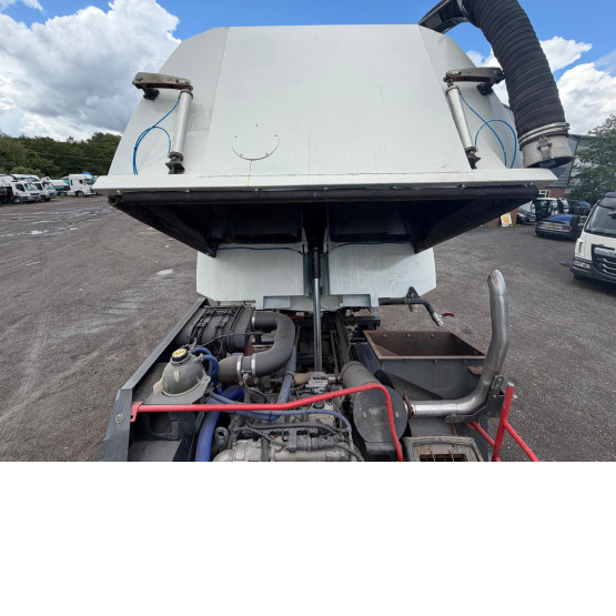 2015 DAF LF220 ROAD SWEEPER in Truck Mounted Sweepers