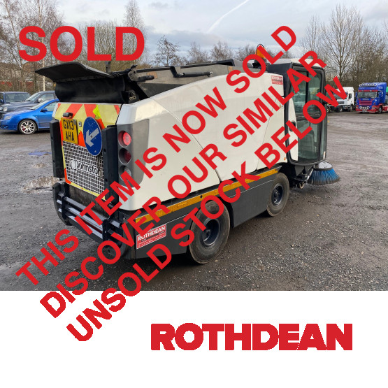 2013 JOHNSTON CX201 ROAD SWEEPER in Compact Sweepers