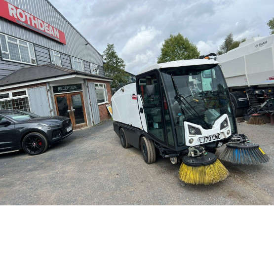 2020 BUCHER  in Compact Sweepers