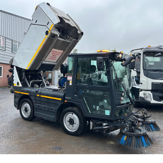 2022 SCHMIDT SWINGO COMPACT 200 in Compact Sweepers