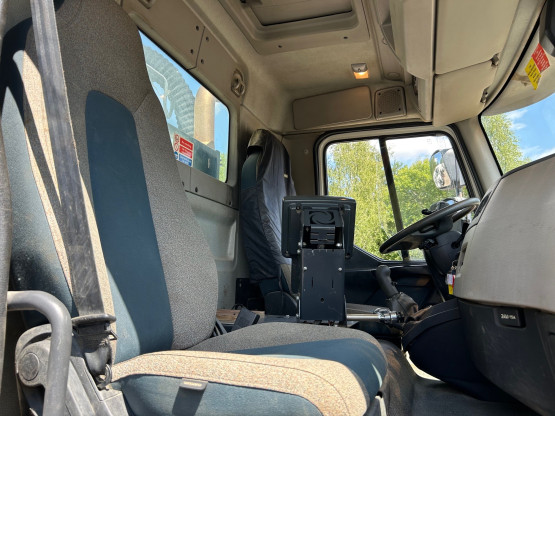 2017 VOLVO FL250 ROAD SWEEPER in Truck Mounted Sweepers