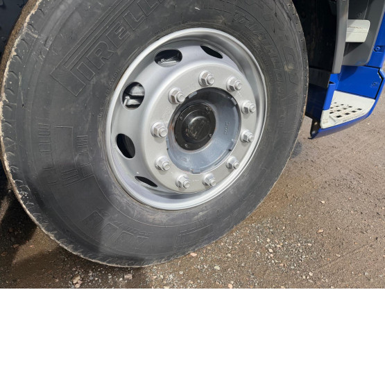 2020 DAF CF450 in 6x2 Tractor Units
