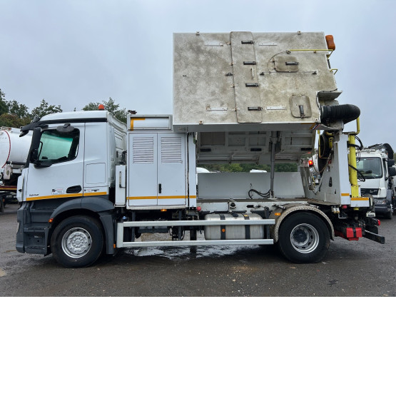 2016 MERCEDES ANTOS 1842 BLUETEC 6 in Rigid Rigid Vehicles
