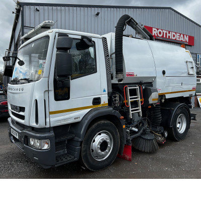 2013 IVECO 150E22 EEV ROAD SWEEPER