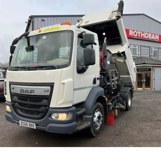 2017 DAF LF220 ROAD SWEEPER in Truck Mounted Sweepers