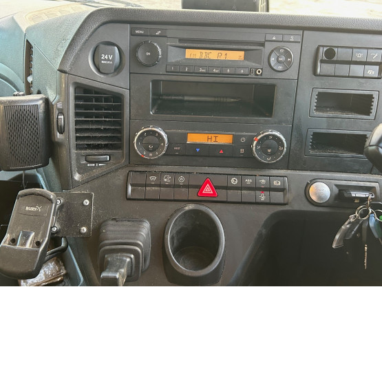 2017 MERCEDES 1824 BLUETEC 6 in Gritters