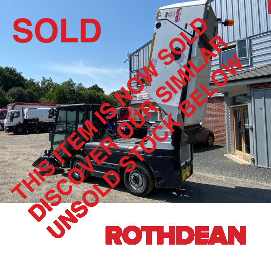 2017 SCHMIDT SWINGO ROAD SWEEPER in Compact Sweepers