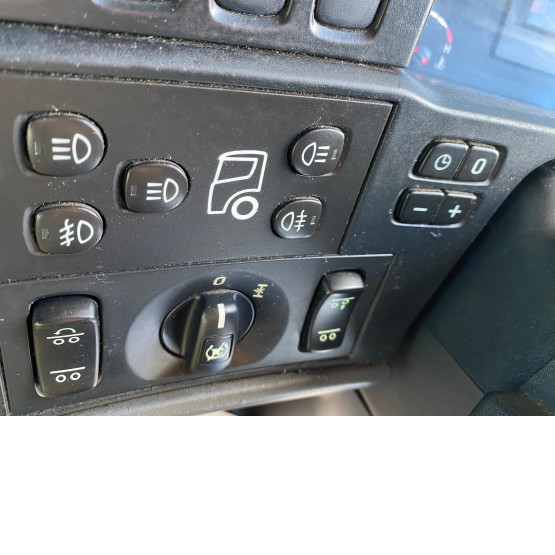 2016 SCANIA R520 TOPLINER V8 in 6x2 Tractor Units