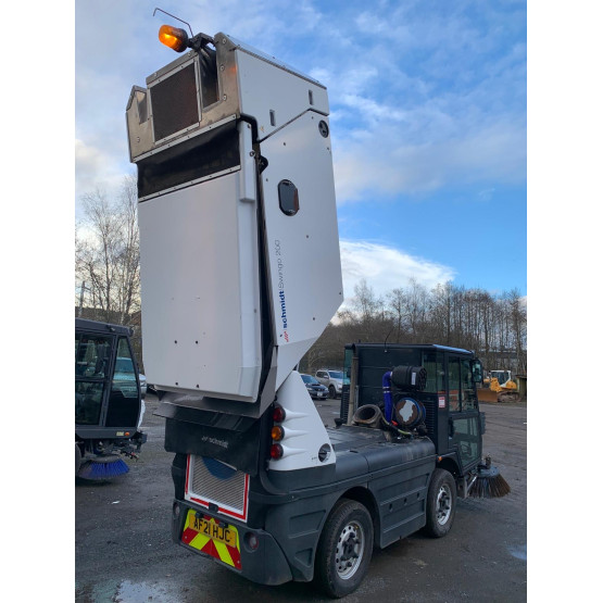 2021 SCHMIDT SWINGO 200 + in Compact Sweepers