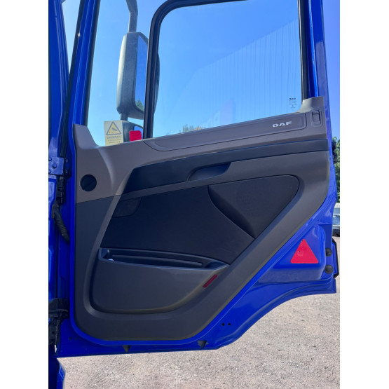 2020 DAF CF450 in 6x2 Tractor Units