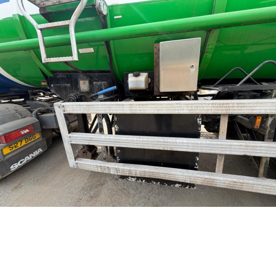 2005 WHALE WASTE TANKER in Vacuum Tankers Trailers