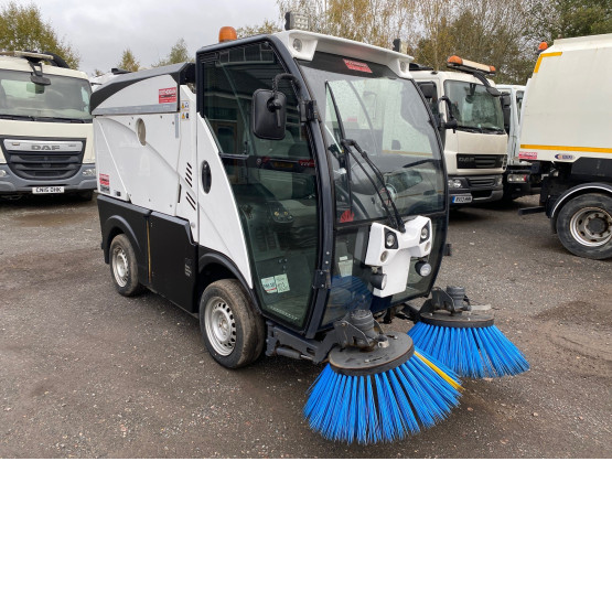 2014 JOHNSTON C101 ROAD SWEEPER in Compact Sweepers